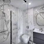 Apartment Moderne 2 Terrasse, Martinez Carlton A2b249 *